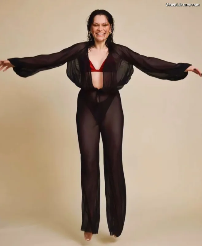 Jessie J photo 15 of 326