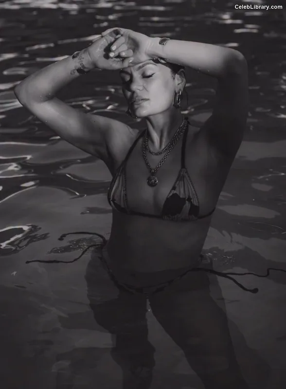 Jessie J photo 16 of 326