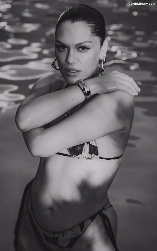 Jessie J photo 17 of 326