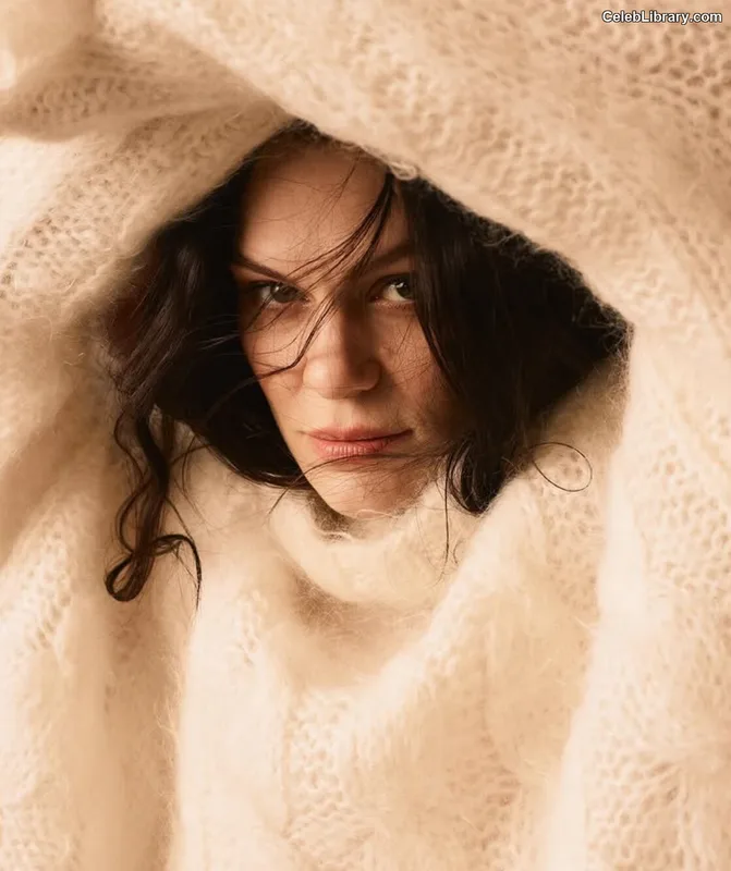 Jessie J photo 14 of 326
