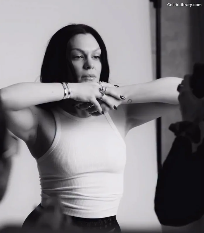 Jessie J photo 6 of 326