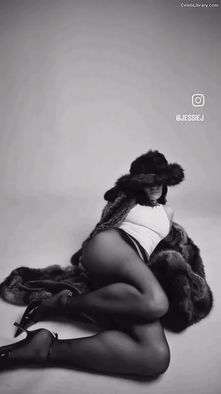 Jessie J photo 19 of 326