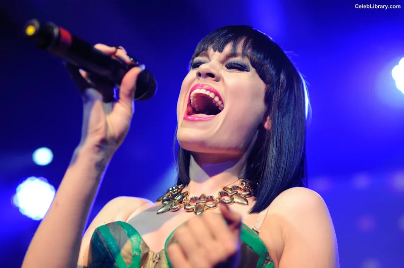 Jessie J photo 9 of 326