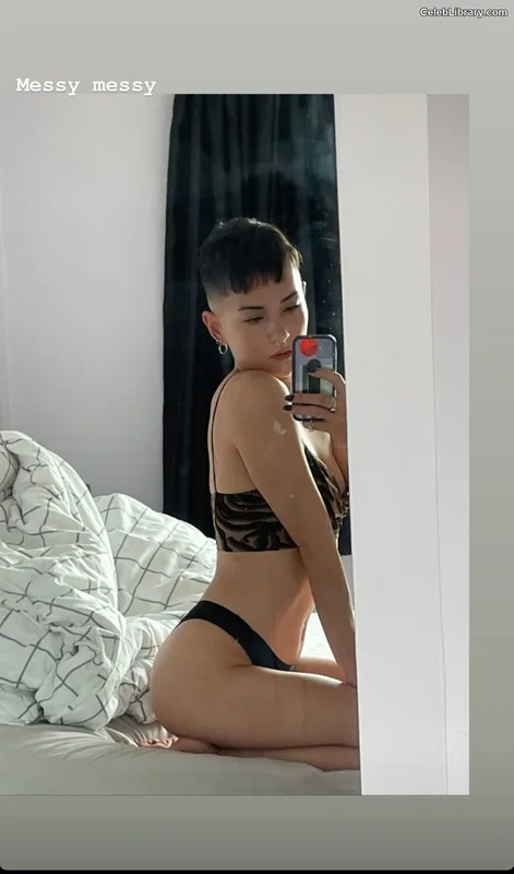 Jessie Mei Li photo 3 of 59
