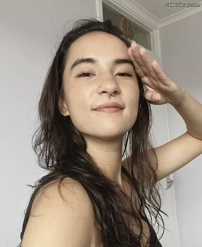 Jessie Mei Li photo 4 of 59