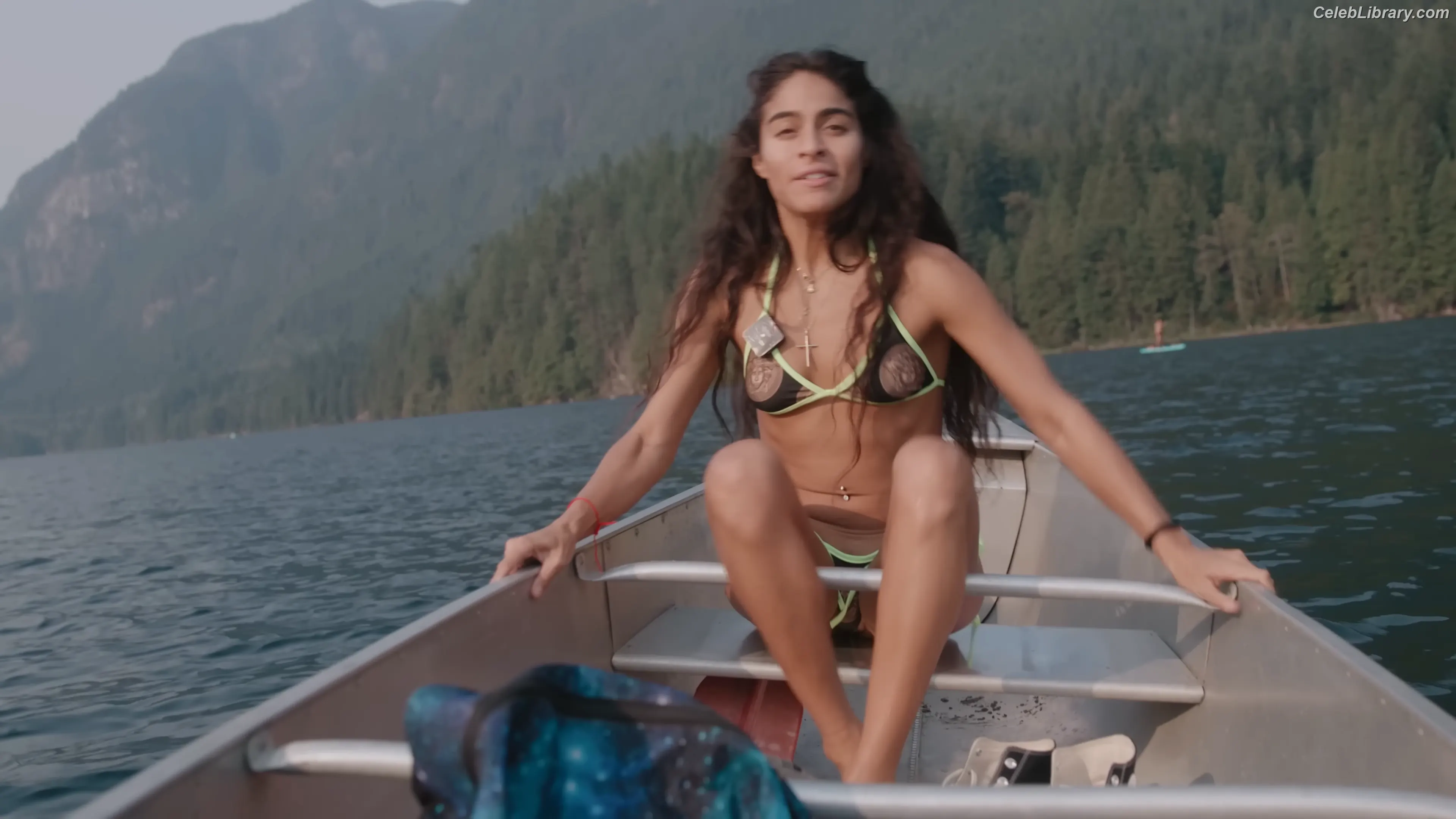 Jessie reyez photo 2 of 124