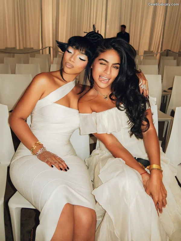 Jessie reyez photo 9 of 125