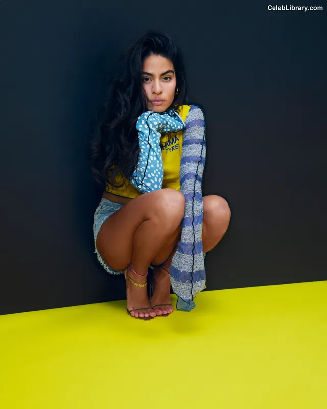 Jessie reyez photo 10 of 125