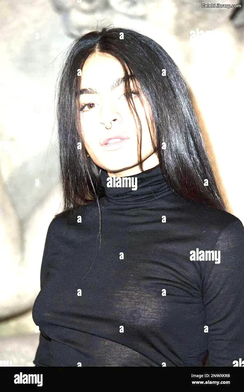 Jessie reyez photo 24 of 125