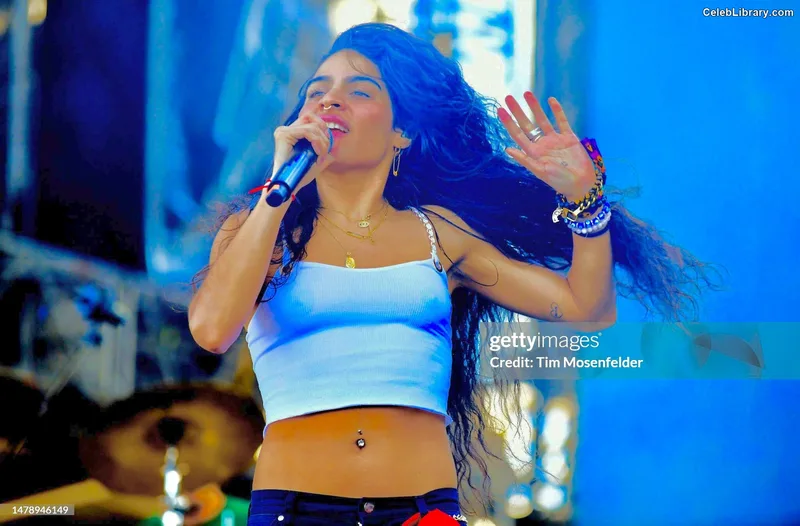 Jessie reyez photo 21 of 125