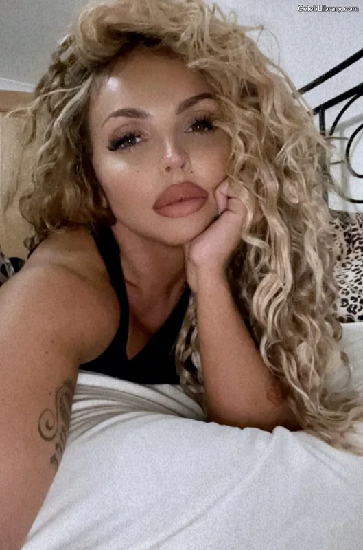 Jesy Nelson photo 2 of 106