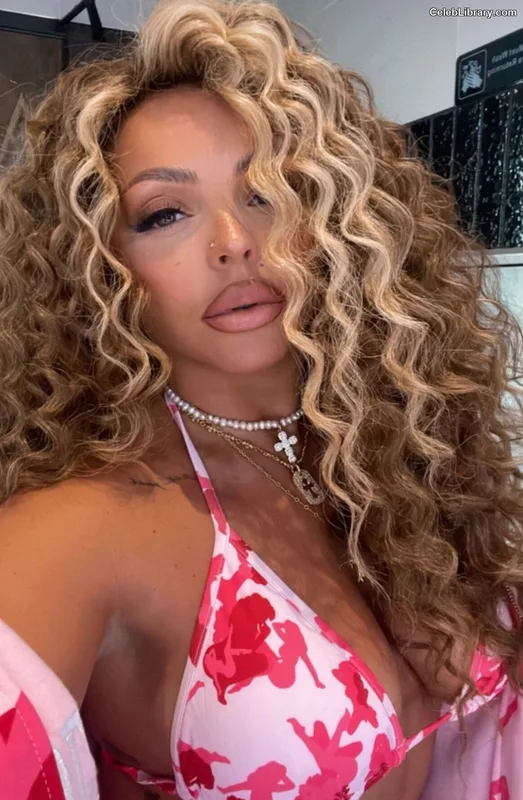 Jesy Nelson photo 9 of 106