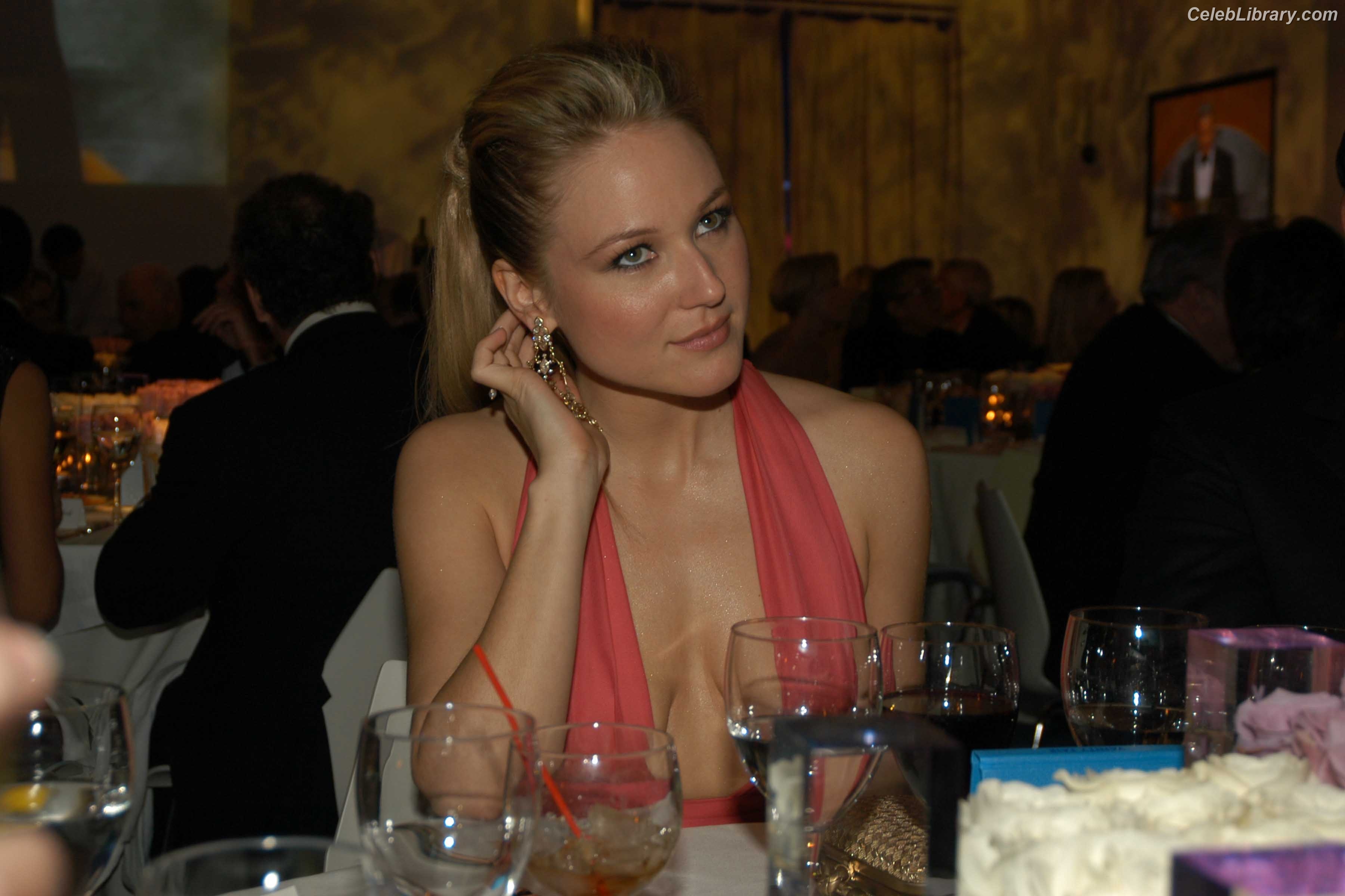 Jewel Kilcher photo 18 of 90