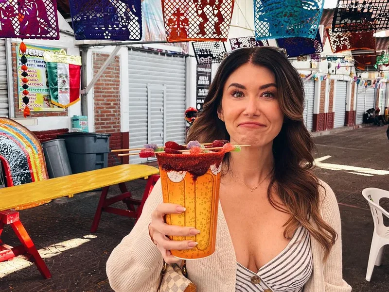 Jewel Staite photo 1 of 425