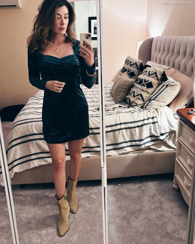 Jewel Staite photo 7 of 425