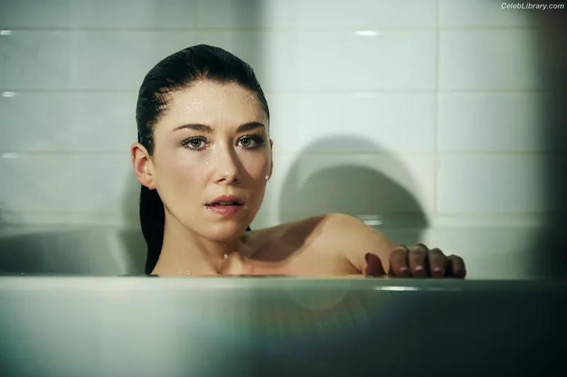 Jewel Staite photo 3 of 425