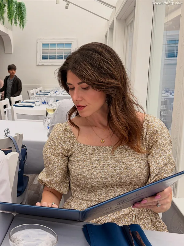 Jewel Staite photo 20 of 425