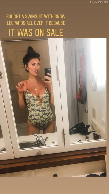 Jewel Staite photo 12 of 425