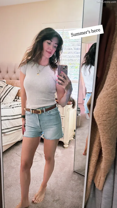 Jewel Staite photo 7 of 425