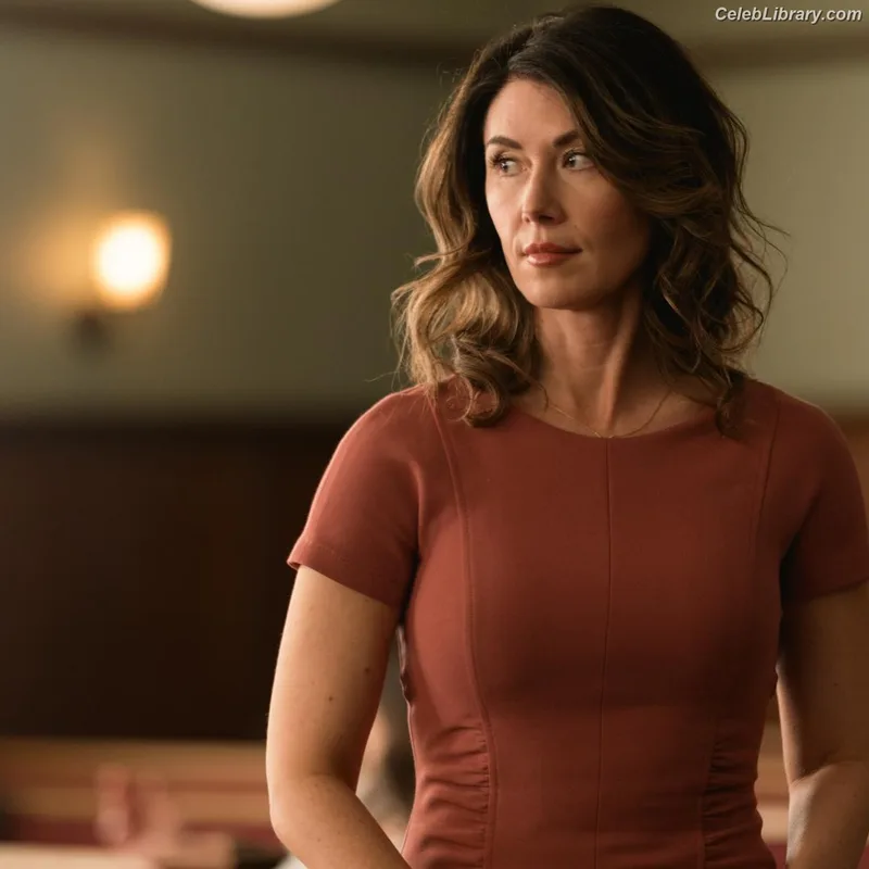 Jewel Staite photo 15 of 425