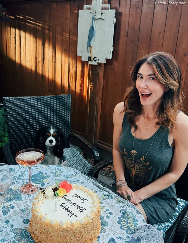 Jewel Staite photo 4 of 425