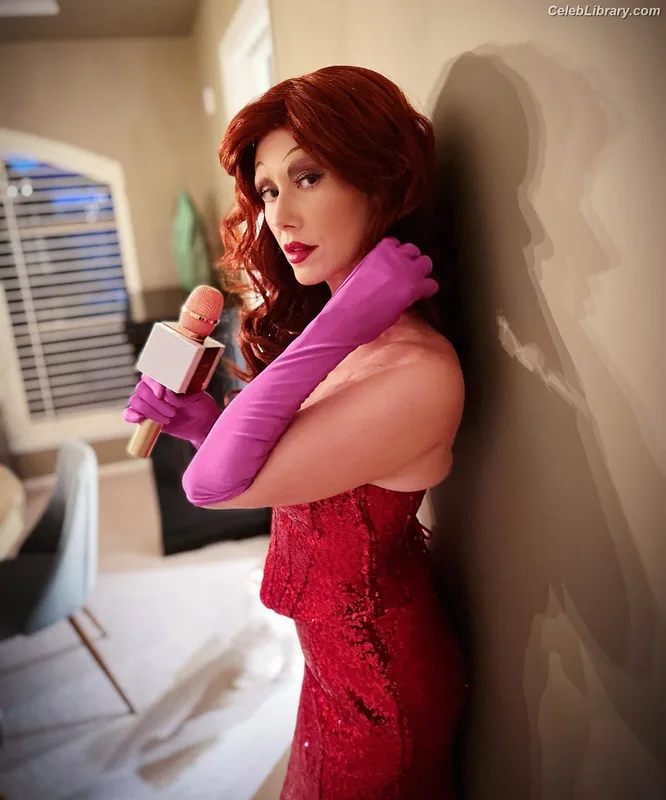 Jewel Staite photo 22 of 425