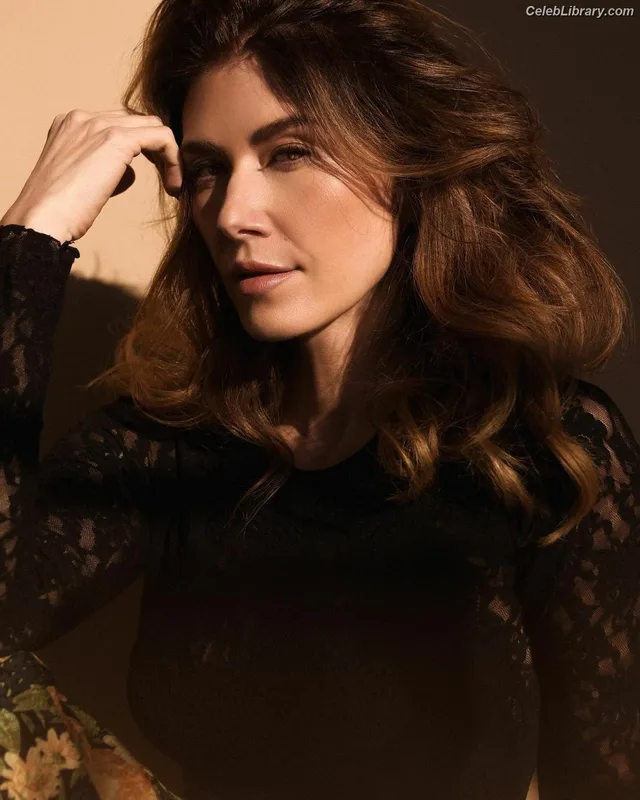 Jewel Staite photo 10 of 425