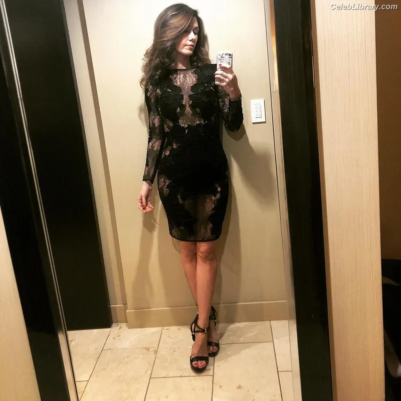 Jewel Staite photo 5 of 425