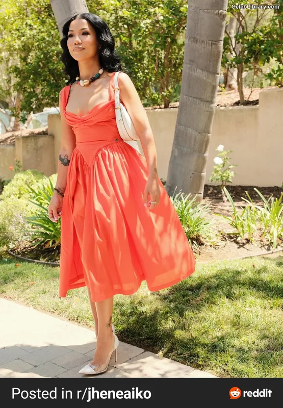 Jhené Aiko photo 8 of 41