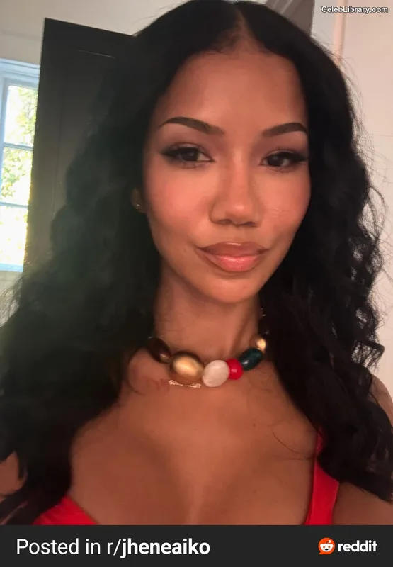 Jhené Aiko photo 11 of 41