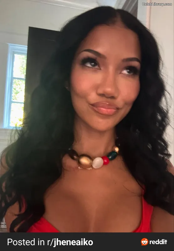 Jhené Aiko photo 13 of 41
