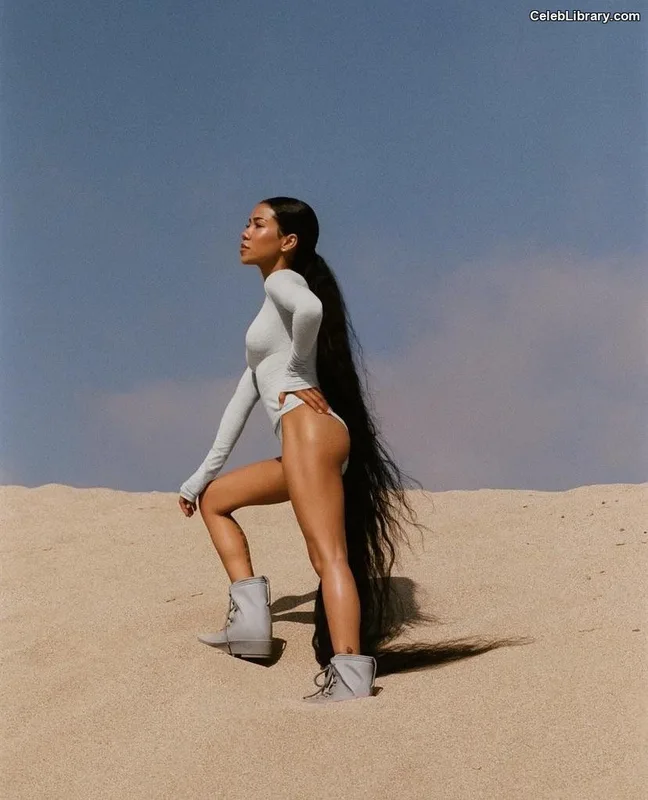 Jhené Aiko photo 20 of 41