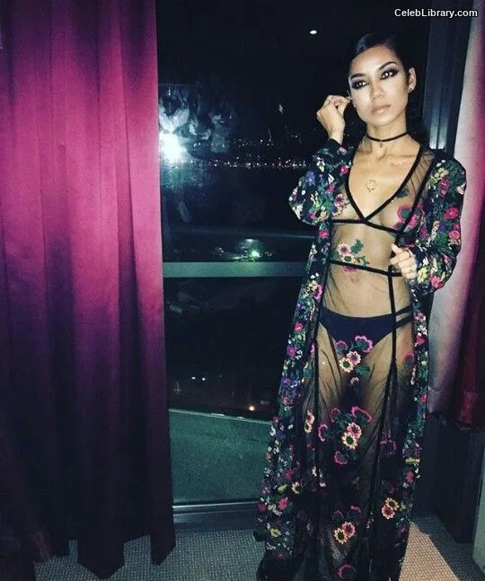 Jhené Aiko photo 13 of 41