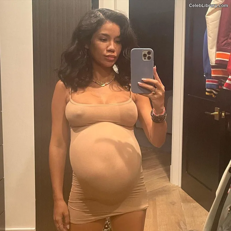 Jhené Aiko photo 16 of 41