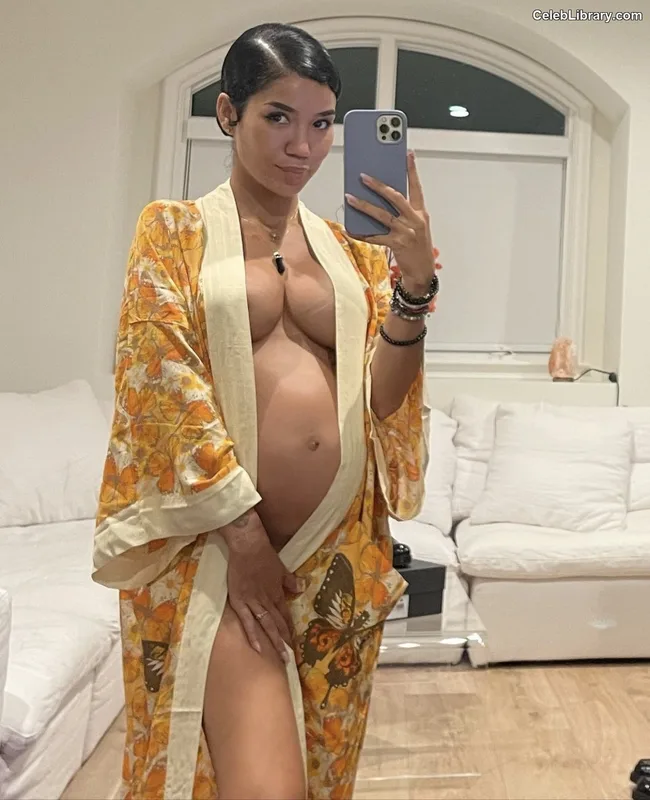 Jhené Aiko photo 17 of 41