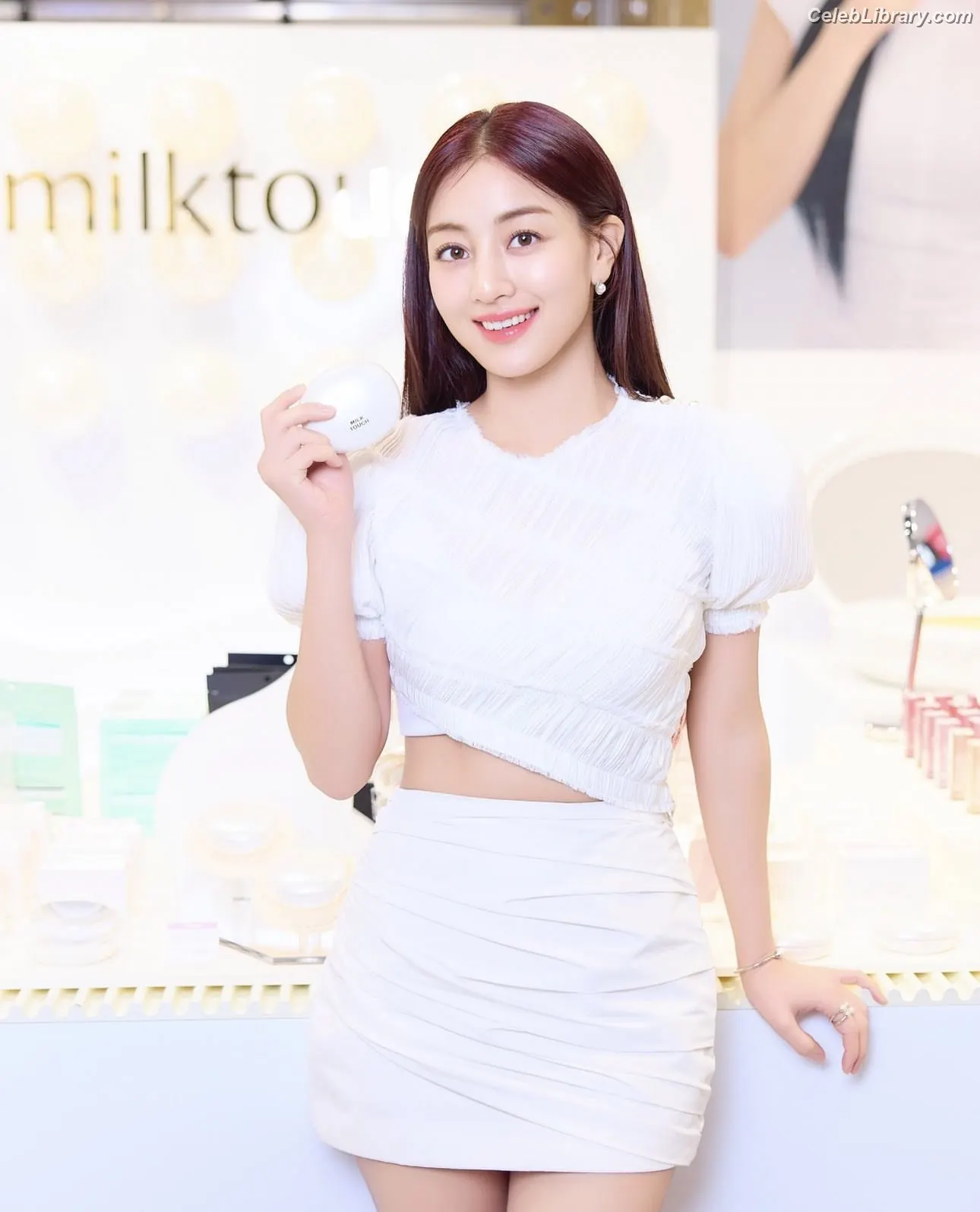 Jihyo (TWICE) photo 21 of 1324