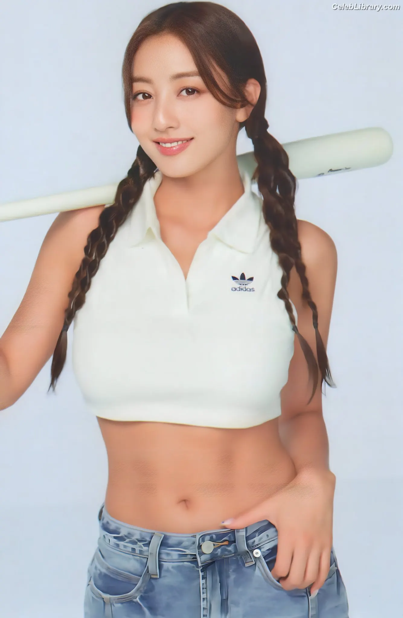 Jihyo (TWICE) photo 13 of 1324