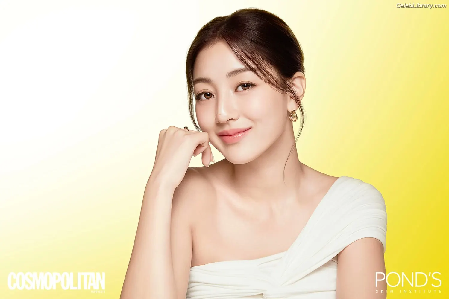 Jihyo (TWICE) photo 15 of 1324