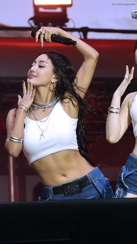 Jihyo (TWICE) photo 11 of 1324