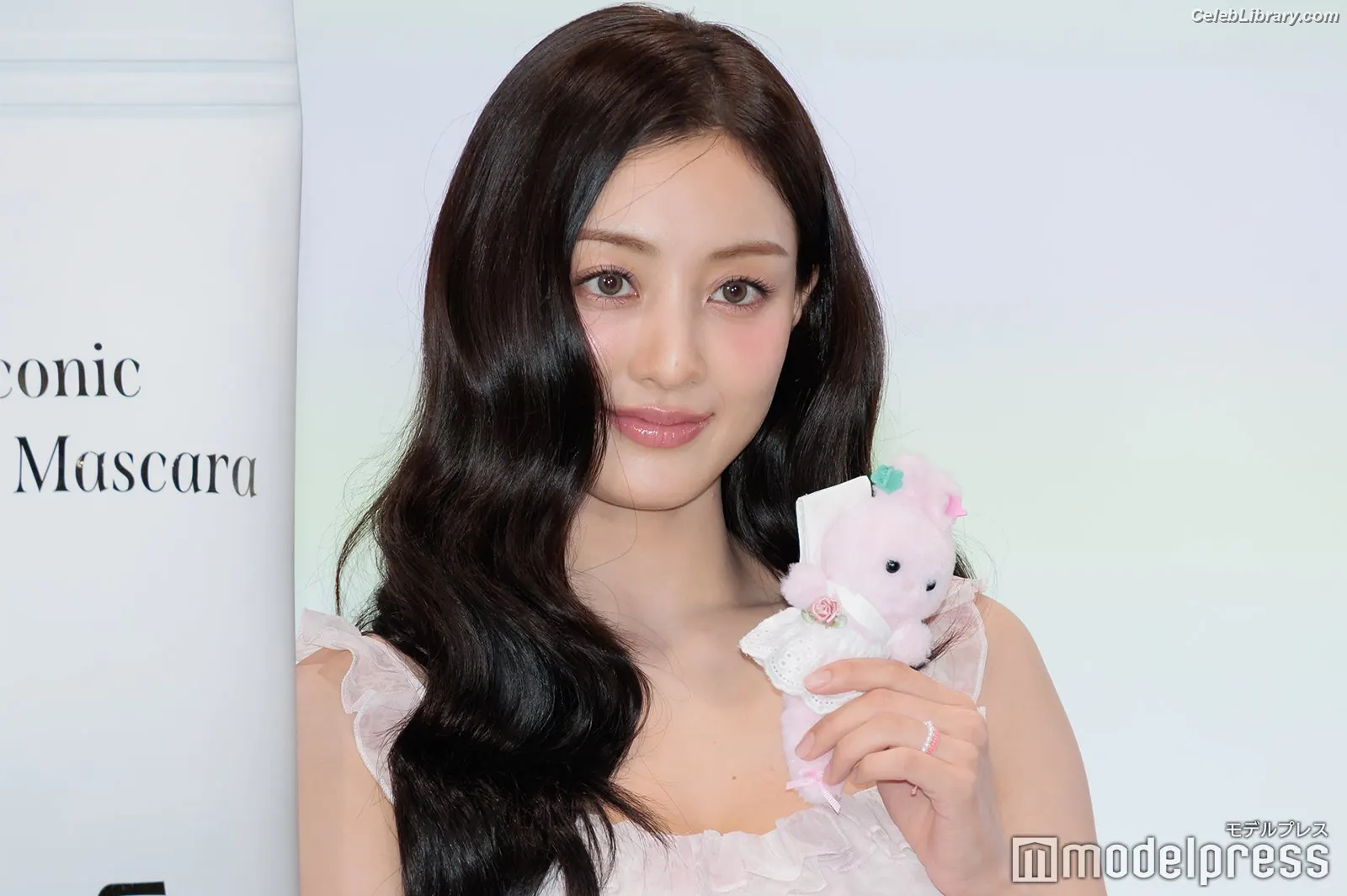 Jihyo (TWICE) photo 20 of 1324