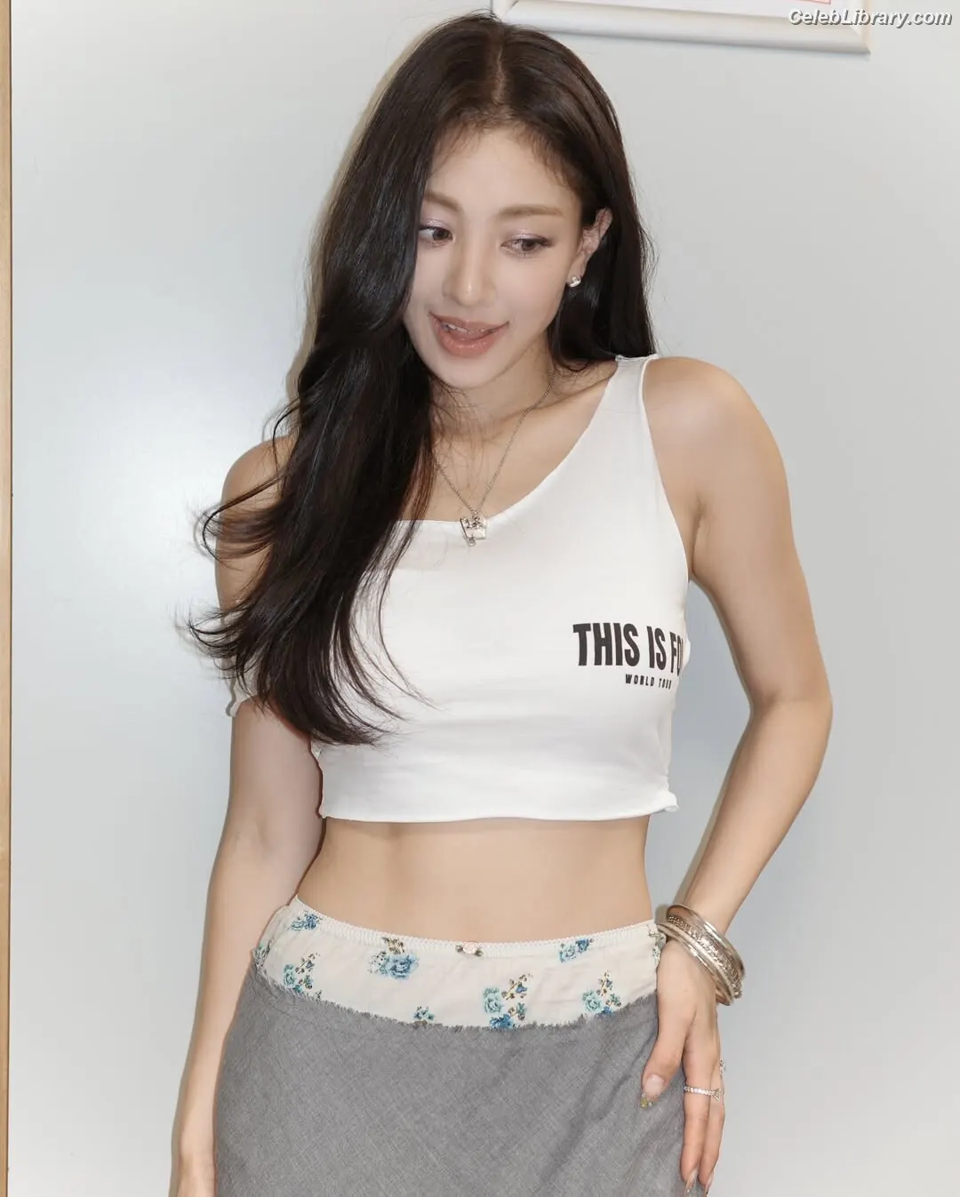 Jihyo (TWICE) photo 11 of 1324