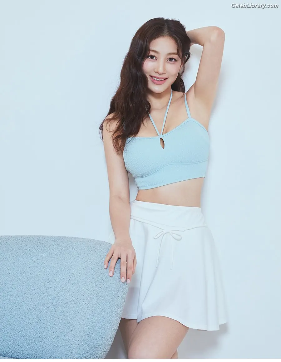 Jihyo (TWICE) photo 4 of 1324