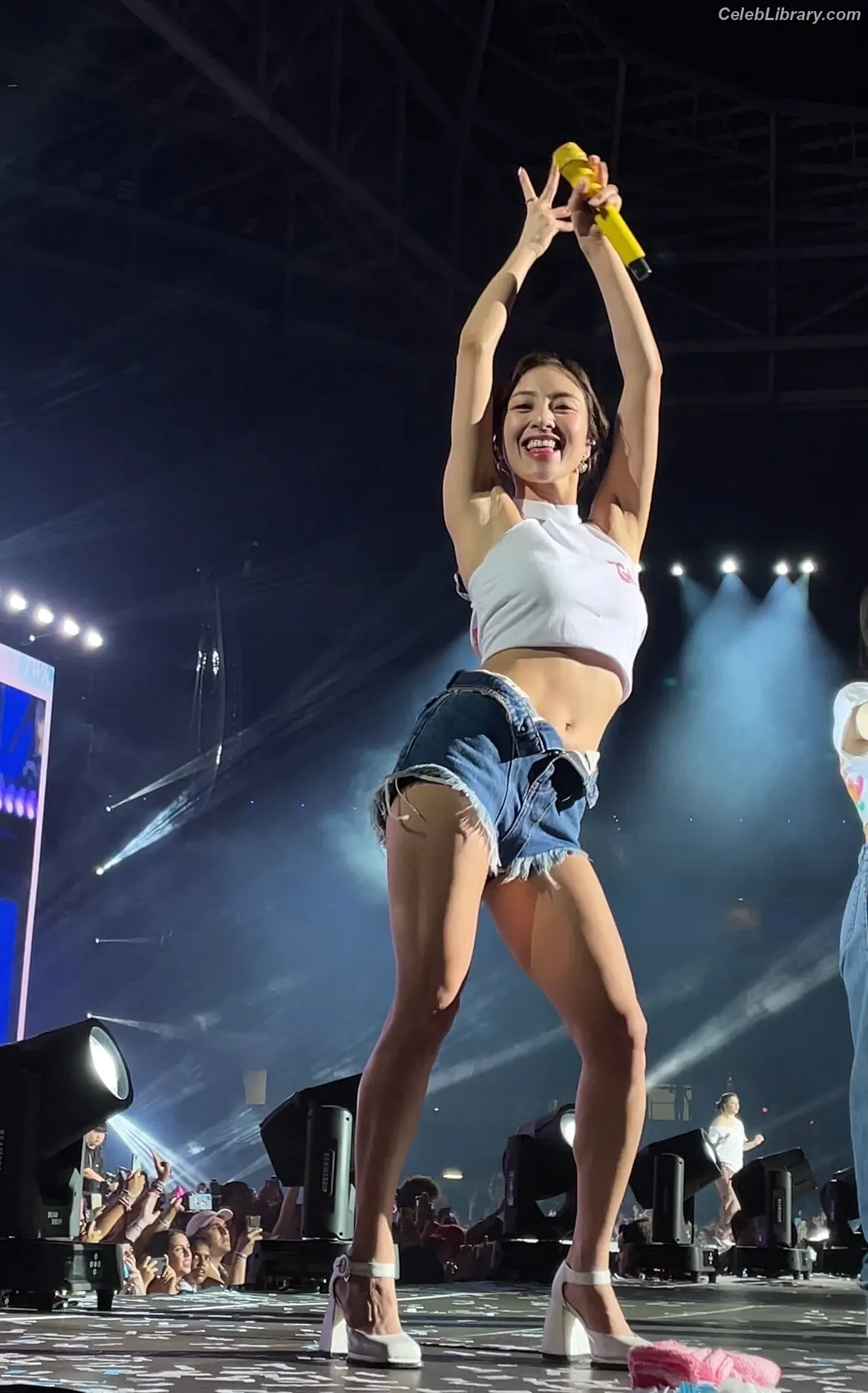 Jihyo (TWICE) photo 1 of 1324