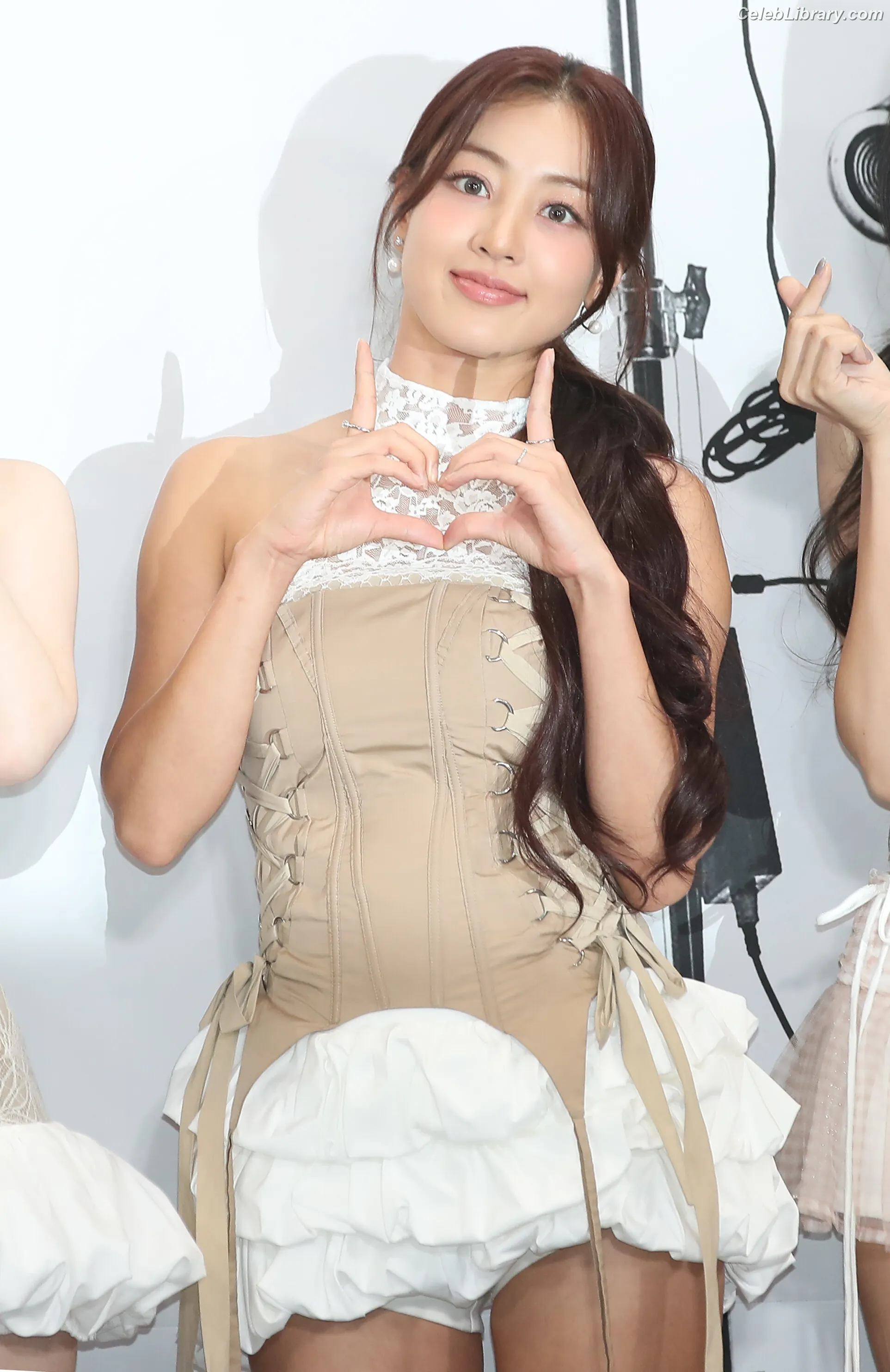 Jihyo (TWICE) photo 10 of 1324