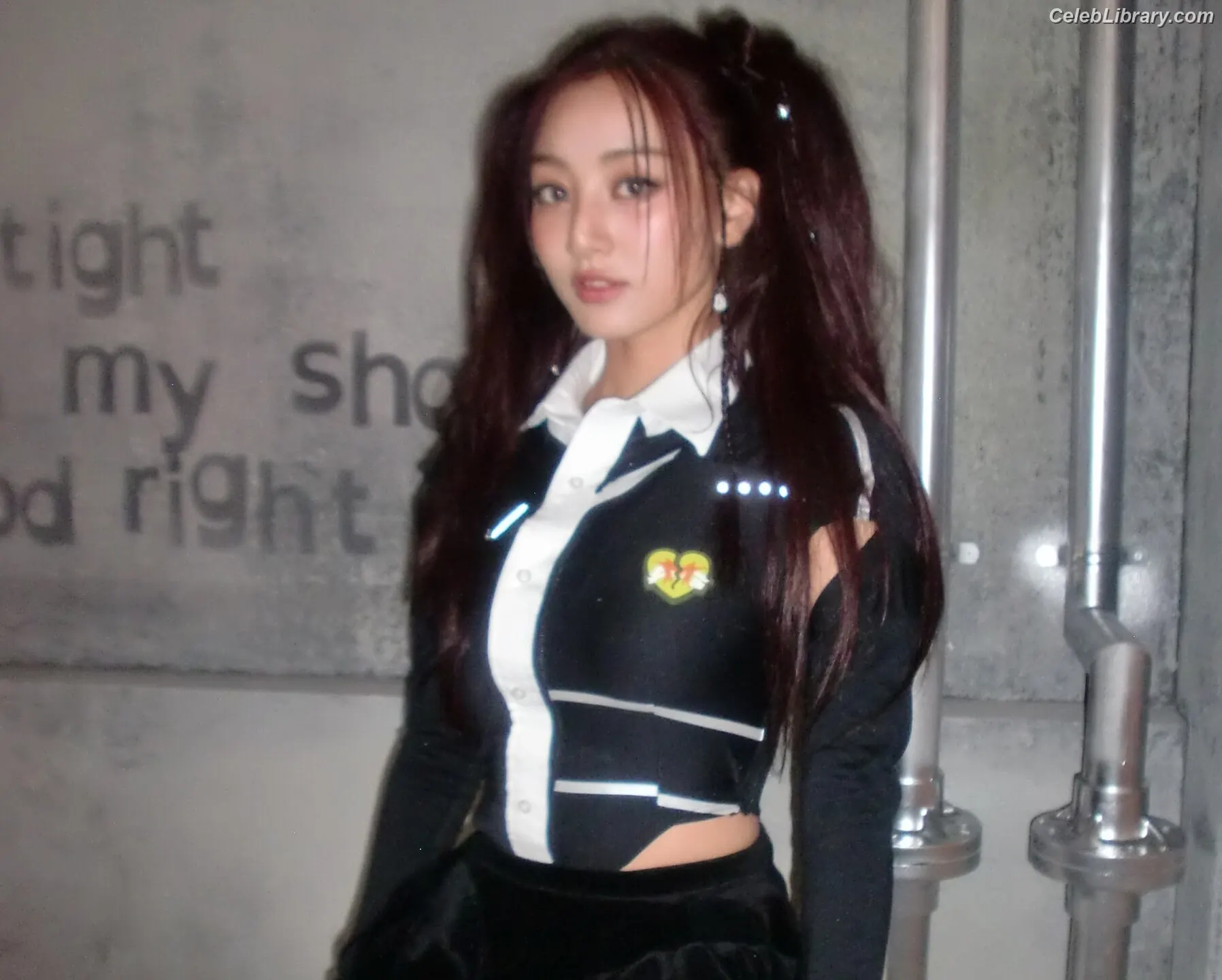 Jihyo (TWICE) photo 2 of 1324