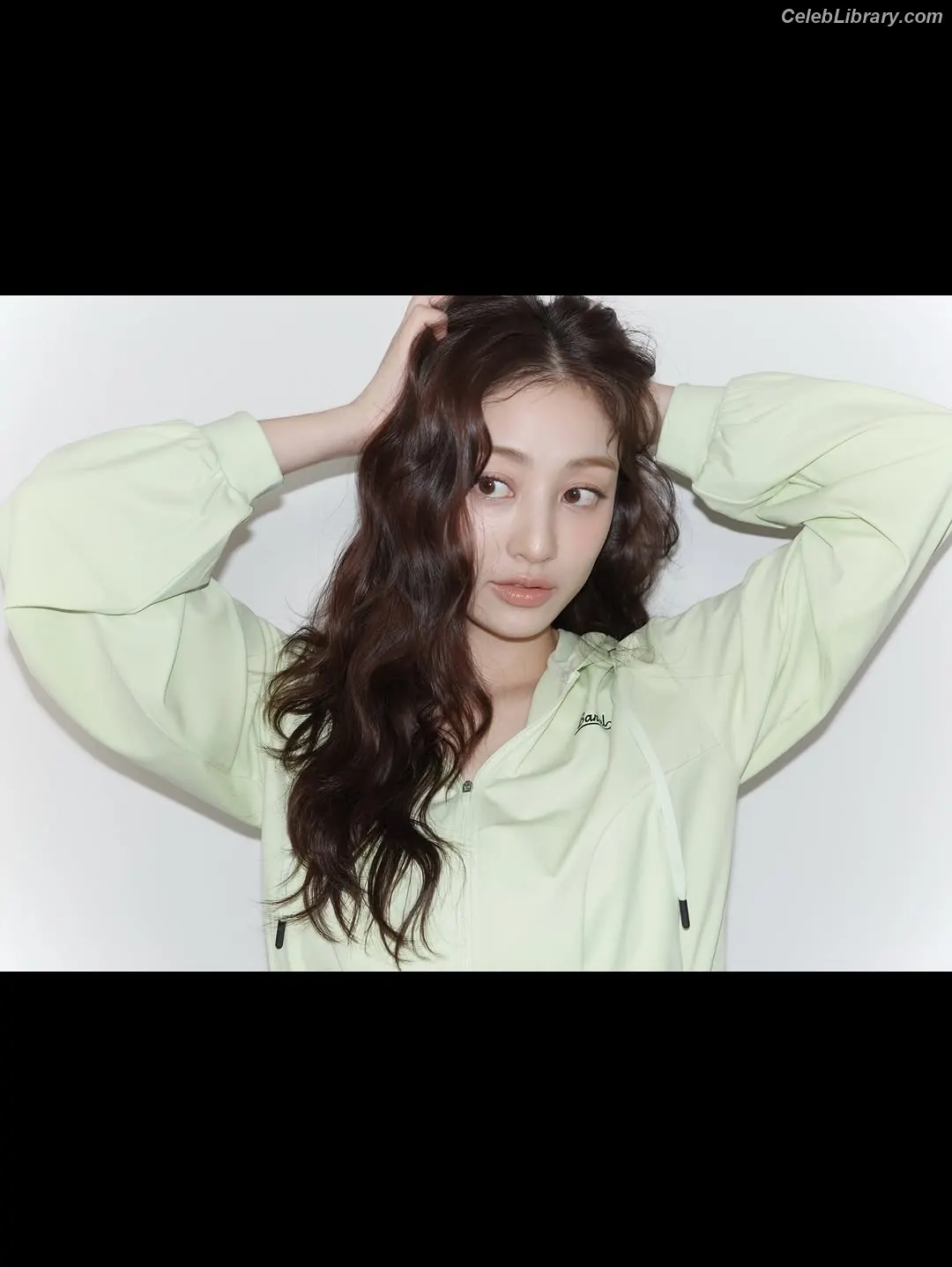 Jihyo (TWICE) photo 4 of 1324