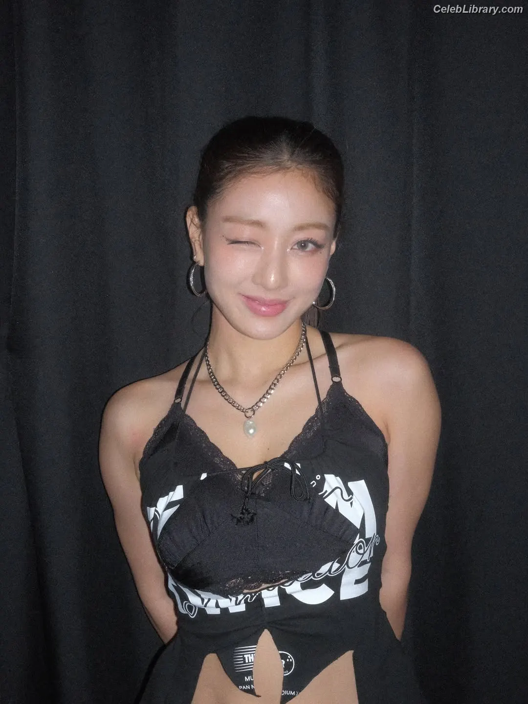 Jihyo (TWICE) photo 5 of 1324