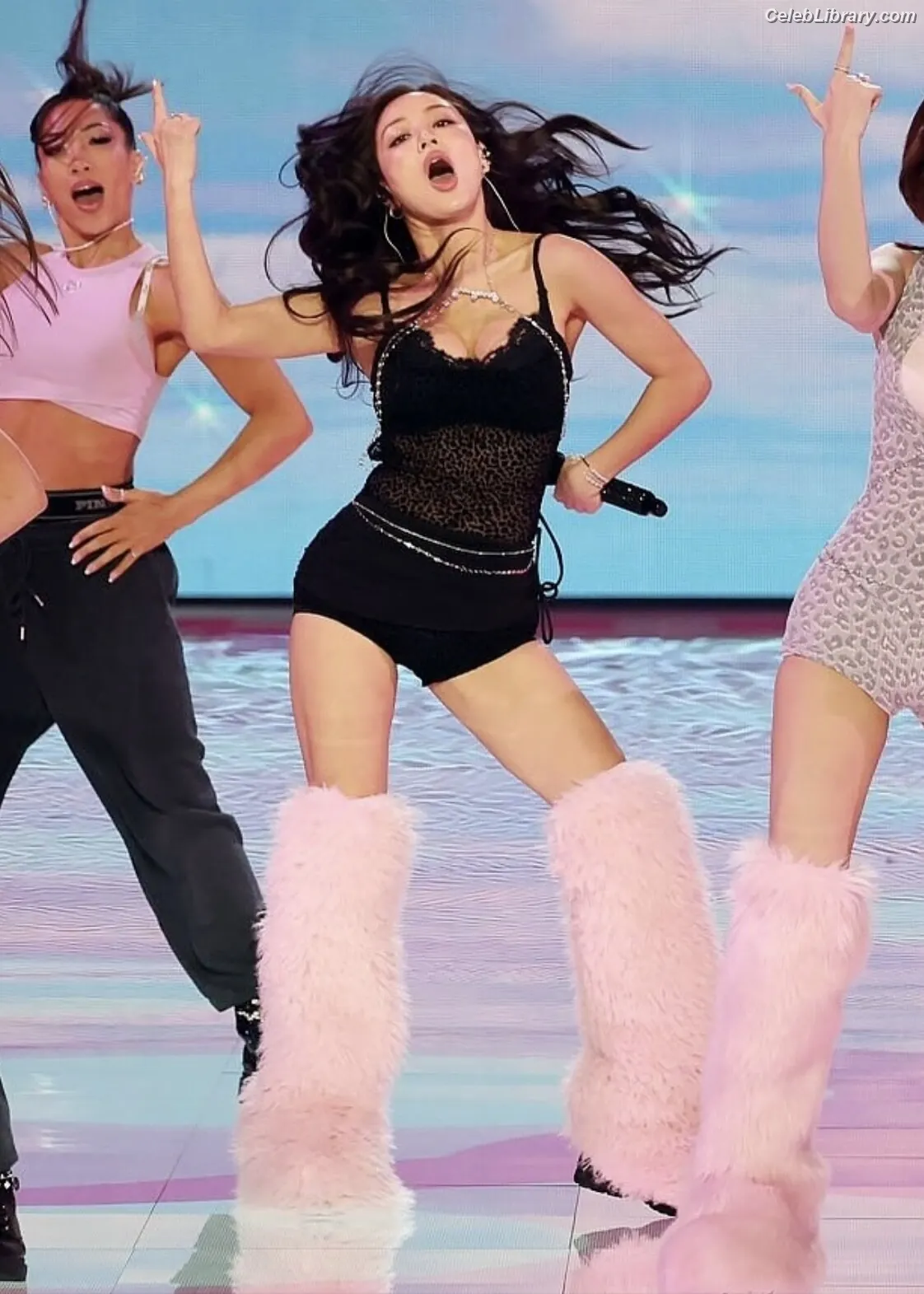 Jihyo (TWICE) photo 17 of 1324