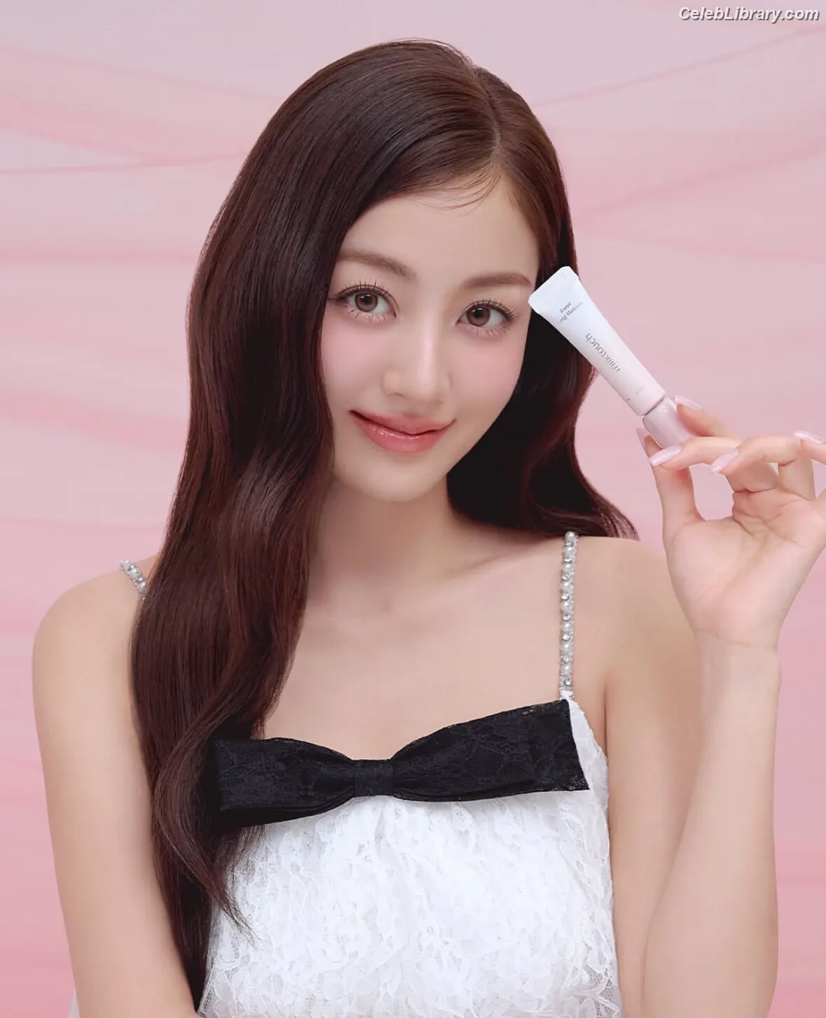 Jihyo (TWICE) photo 10 of 1324