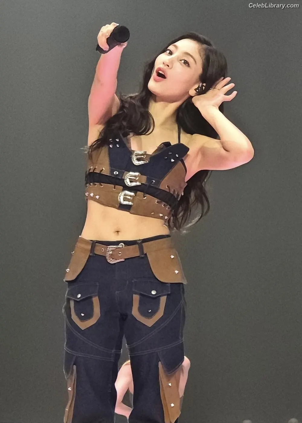 Jihyo (TWICE) photo 17 of 1324